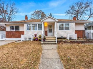 45 Leigh St, Huntington, NY
