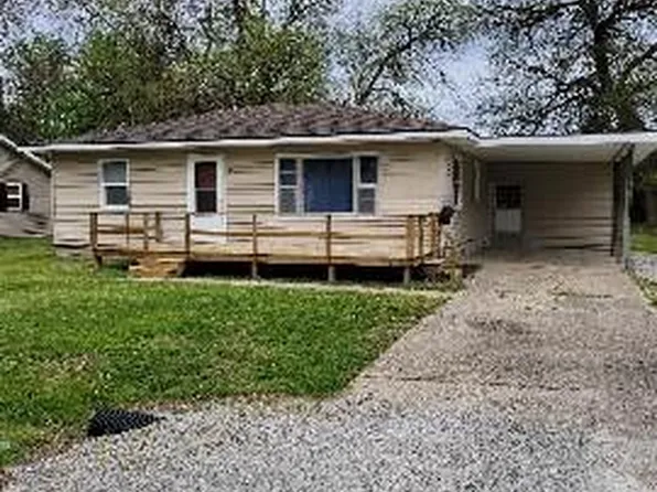 500 Davis St, Newton, IL 62448