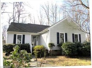 962 Chatfield Dr, Jamestown, NC 27282