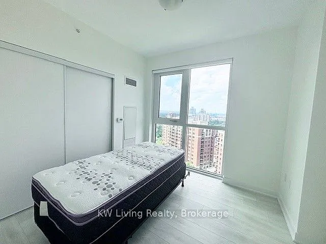 75 Oneida Cres #1703 — Photo 16
