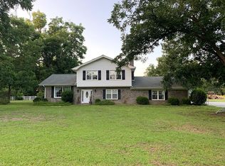 Azalea Dr, Galivants Ferry, SC 29544