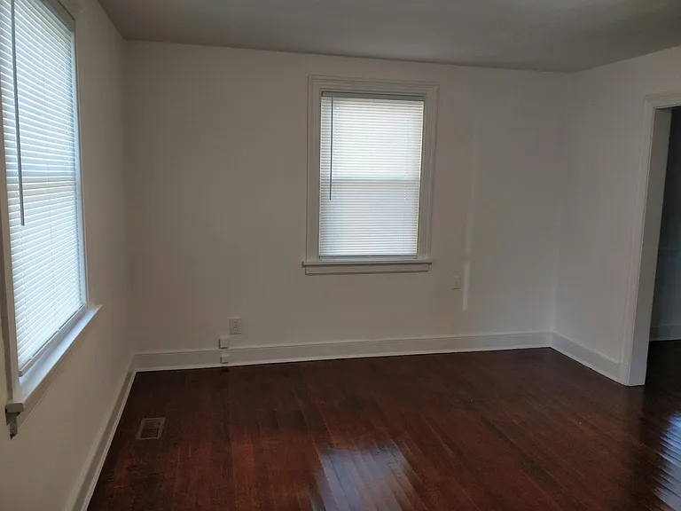 5611 Lakeside Ave — Photo 21