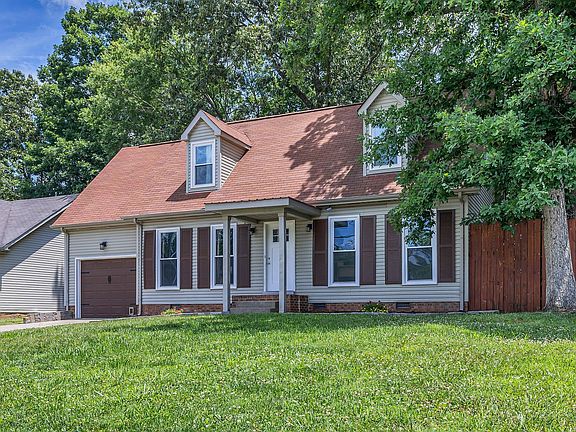 3rd image of 239 Kathleen Ct