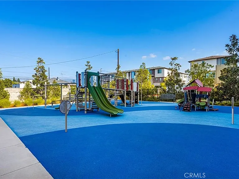1590 E Hermosa Ln #3 — Photo 29