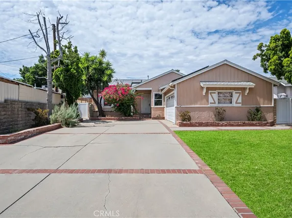 14515 Daubert St, Mission Hills, CA 91345