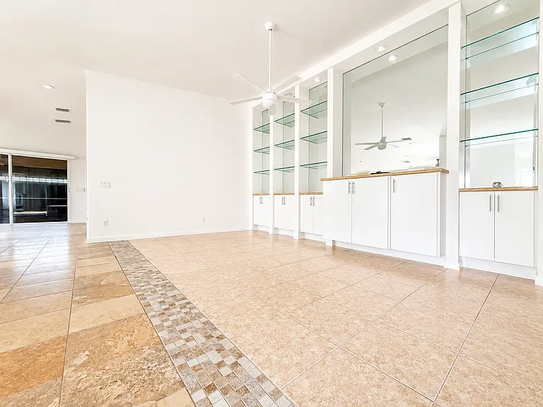28869 Vermillion Ln — Photo 28
