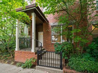 2470 NW Thurman St, Portland, OR 97210