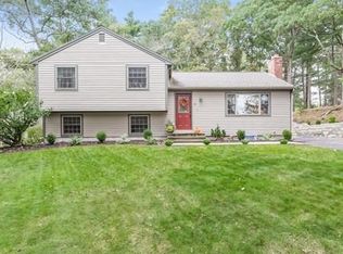 21 Columbia Cir, Plymouth, MA 02360