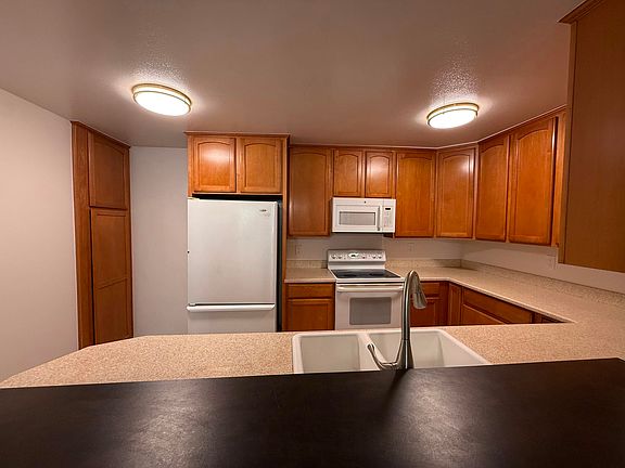 2nd image of 4170 Elm Ave Unit 116