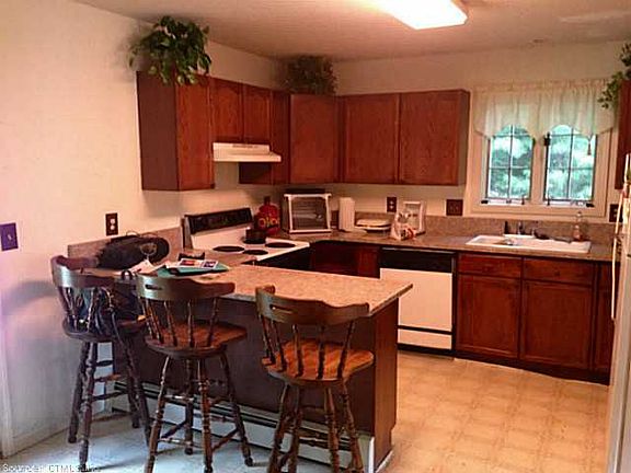 2nd image of 27 Calla Lily Ln #17
