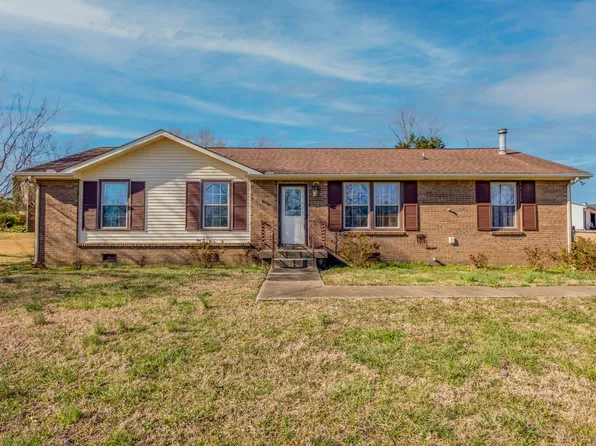 312 Mills Dr, Clarksville, TN 37042