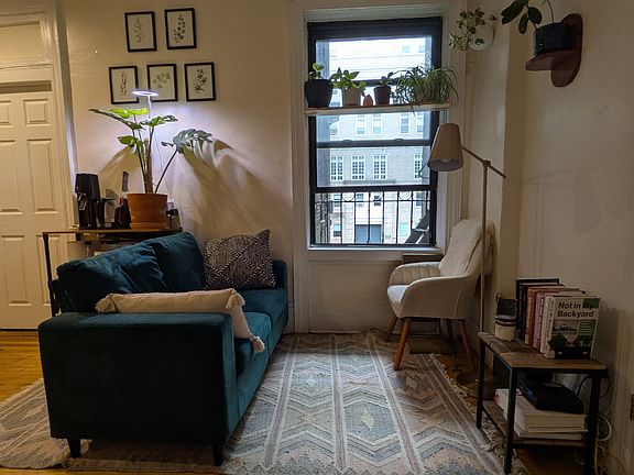 5th image of 160 Claremont Ave APT 2F