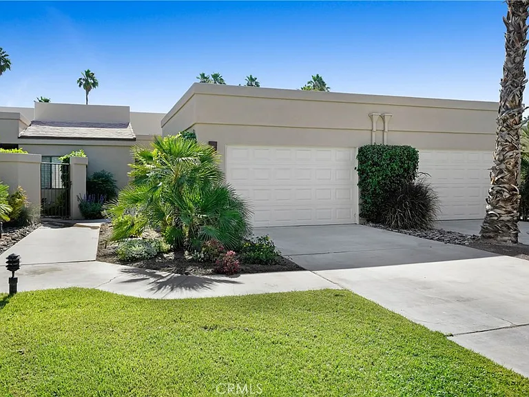 39856 Narcissus Way — Photo 1