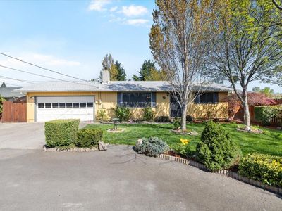 2280 Delta Waters Rd, Medford, OR, 97504