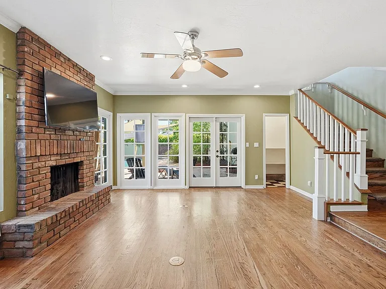 1238 W Coronado Rd — Photo 11