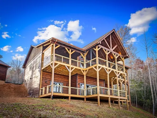 290 Weaver Creek Overlook, Blue Ridge, GA 30513