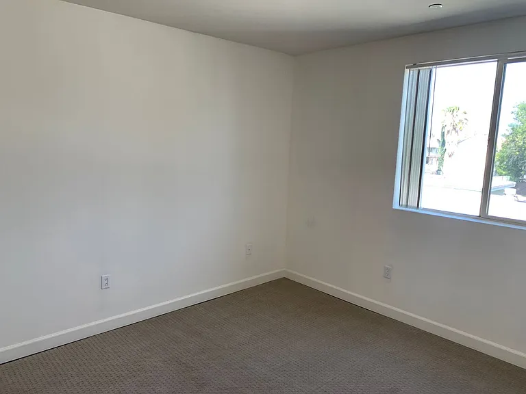 Now Leasing @ Archwood Court Apartments — Photo 12