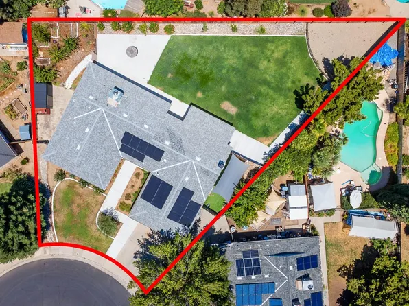 1535 Bliss Ave, Clovis, CA 93611