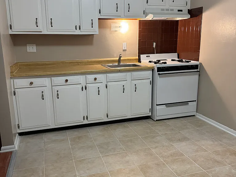 6932 W Oklahoma Ave #1 — Photo 2