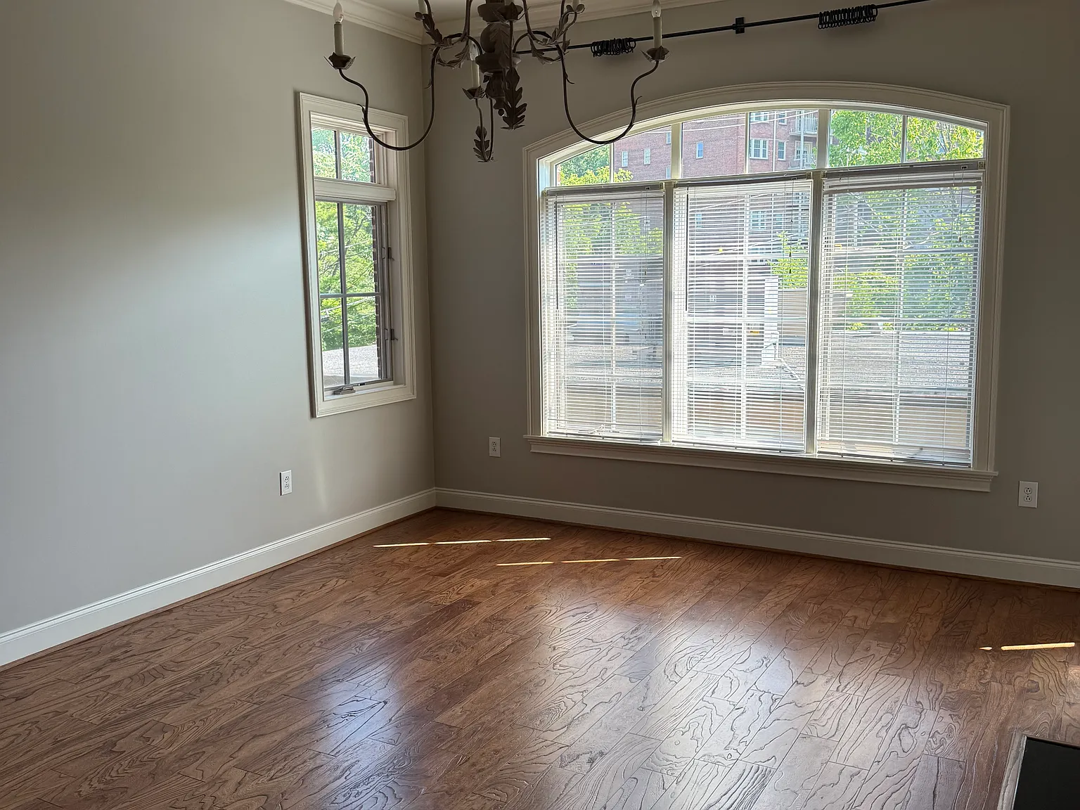 1 bed, 1149 sqft, $2,750 — Photo 3