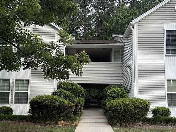 2nd image of 1380 Damon Dr APT H