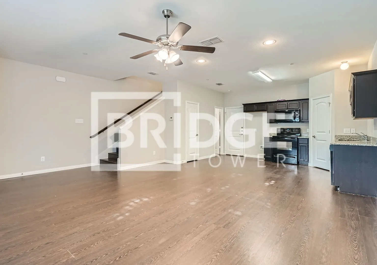 1316 Lake Crest Ln , Lewisville TX 75057 — Photo 2