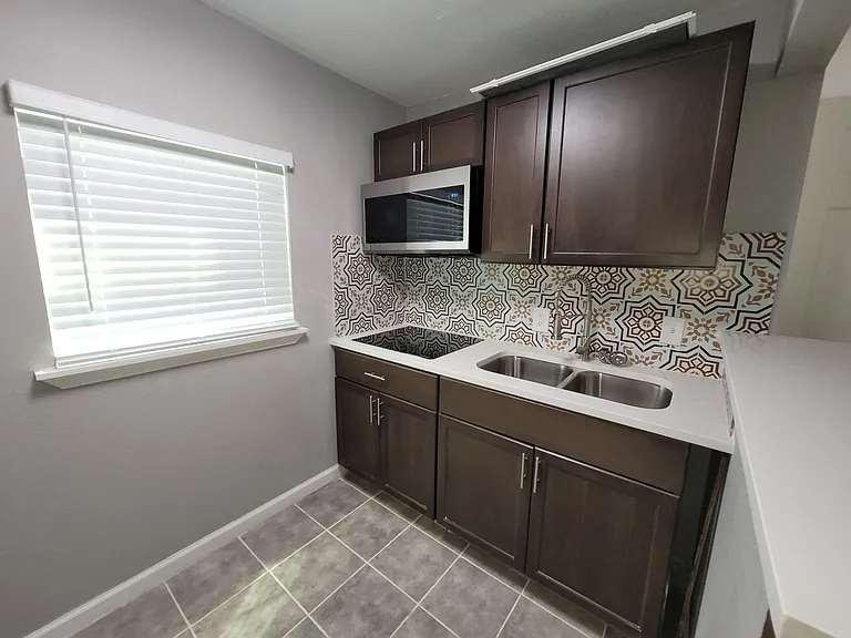 234 Senisa Dr — Photo 9
