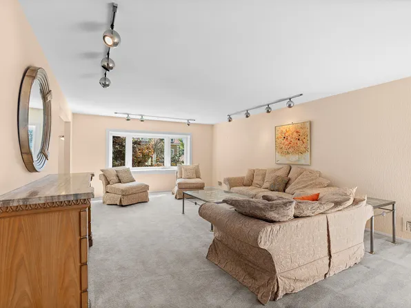 8506 Narrows Avenue image 6 of 45