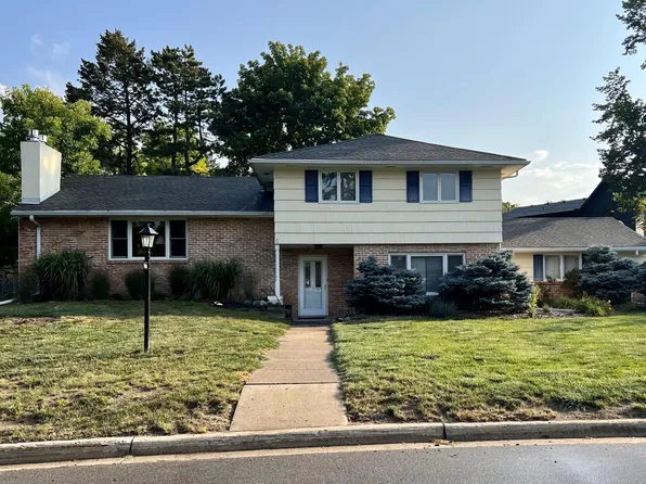 5816 Grove St, Edina, MN 55436