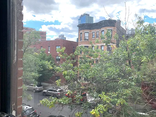 Rented by Compass | media 5