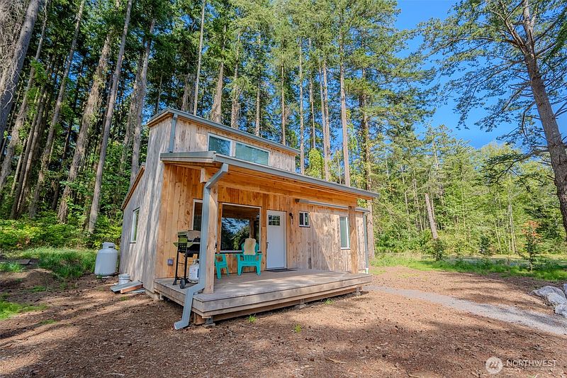 2nd image of 311 Enchanted Forest Road