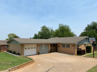 646 Apache Dr, Alva, OK 73717