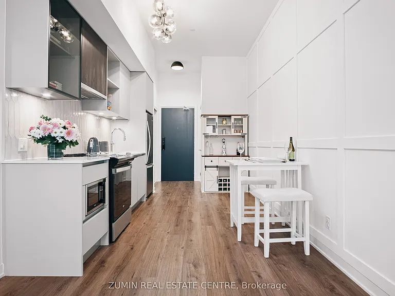 395 Dundas St W #110 — Photo 10