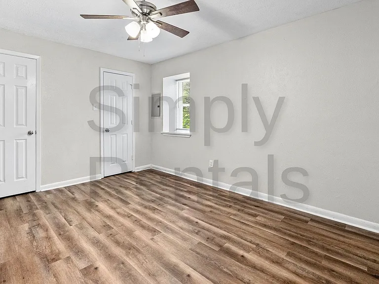 3513 Washington St — Photo 11
