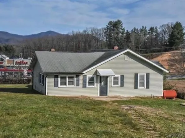 100 Pigeon Ford Rd, Canton, NC 28716