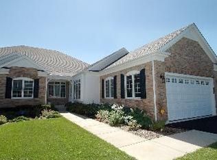 5816 Prairie Ridge Rd, Crystal Lake, IL 60014