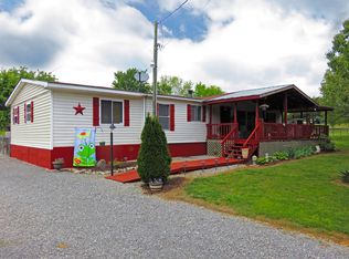 722 Scarlett Rd, Dandridge, TN 37725