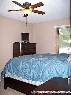 3351 Grimes Ave N — Photo 9