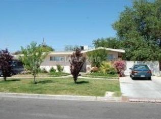 218 Circle Dr, Las Vegas, NV 89101