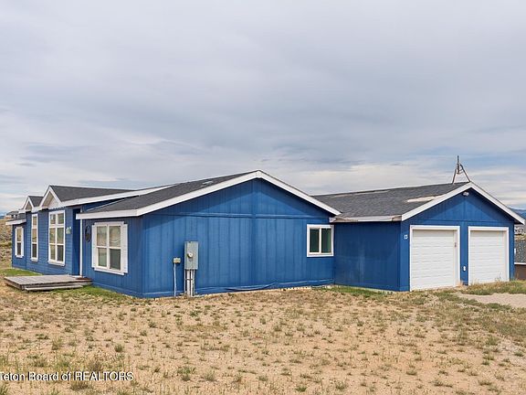 2nd image of 13 Cheyenne Trail Trl