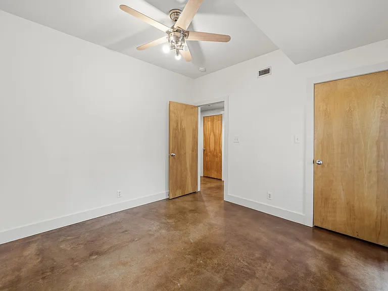 2214 Iva Ln #B — Photo 24