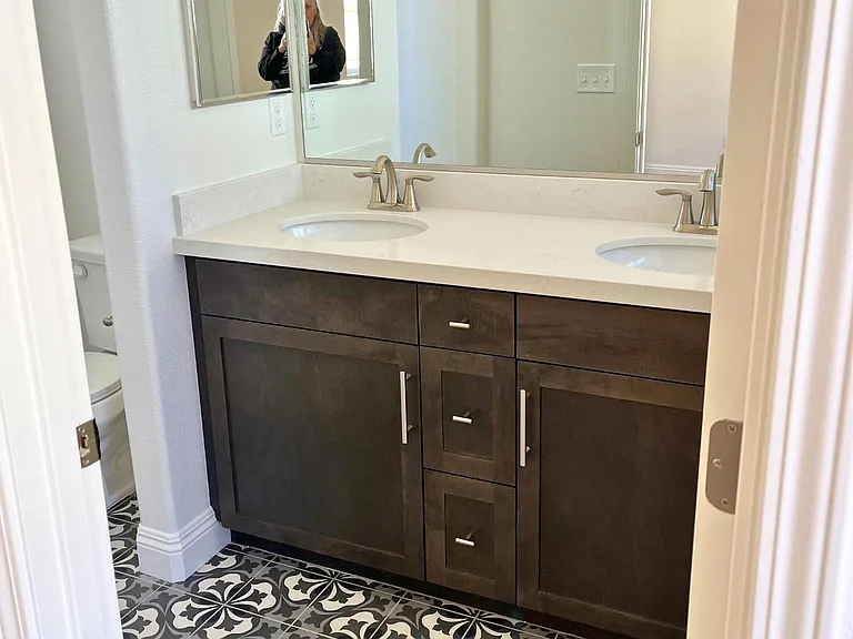 En-Suite Bathroom, double sinks, separate water closet