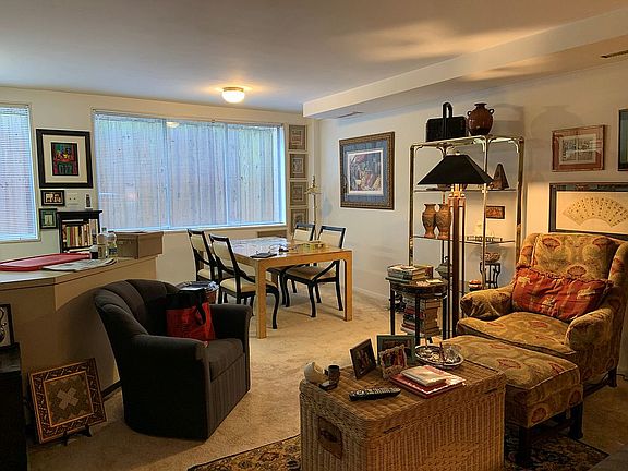 5th image of 4977 Battery Ln #1-G1