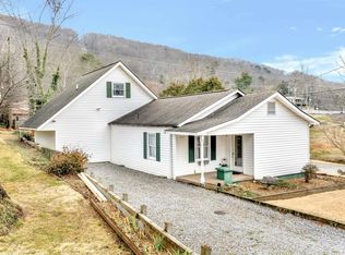 413 Lincoln Ave SE, Fort Payne, AL 35967