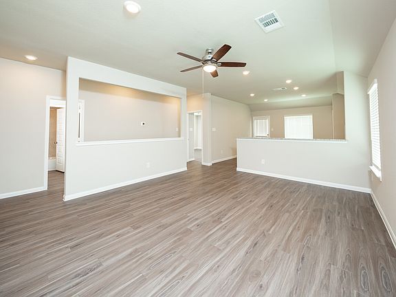 Family Room to Kitchen