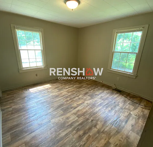 485 Perkins St — Photo 12