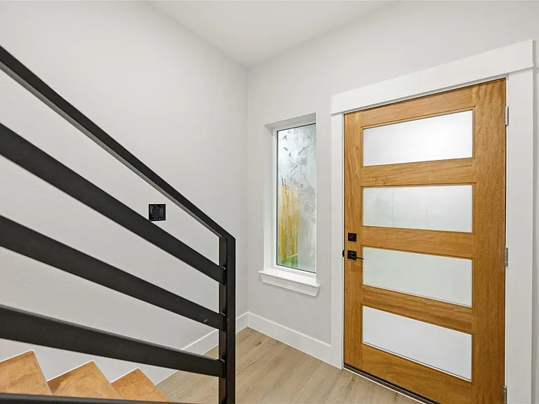 8013 Moon Beam St #B — Photo 3