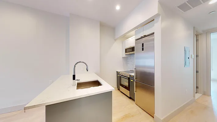 Rented by Bond New York | media 12