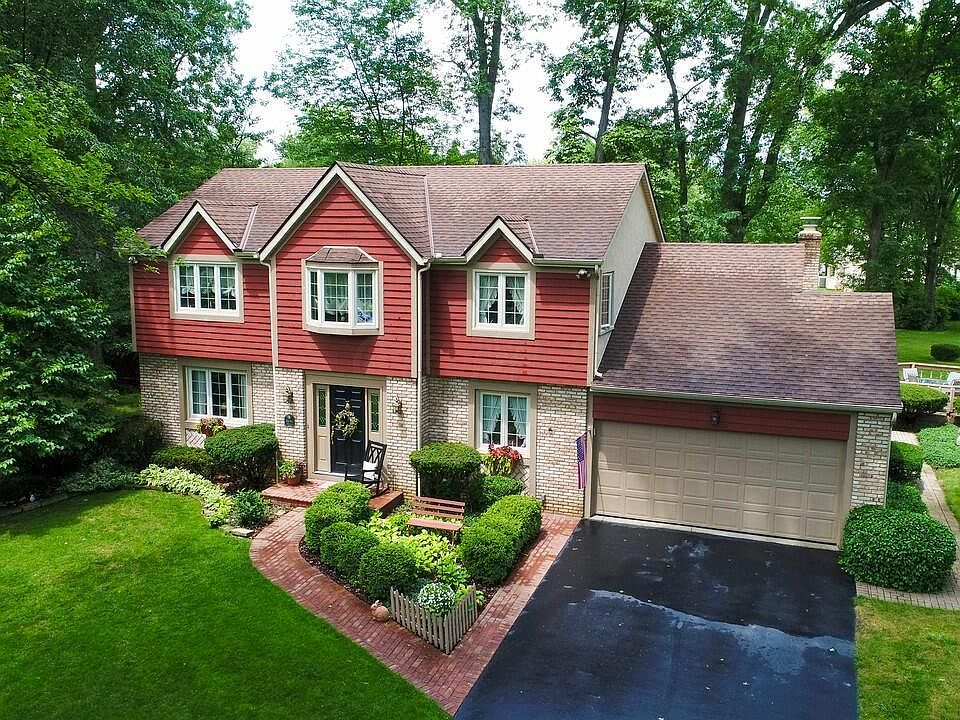 1st image of 11646 Aspen Hill Ct NW