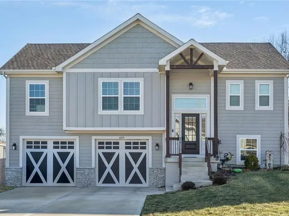 409 Lilly Ln, Liberty, MO 64068